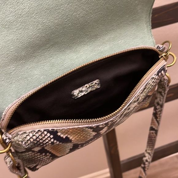 Madewell The Flap Convertible Crossbody Bag in Snake Embossed Leather - Picture 5 of 6